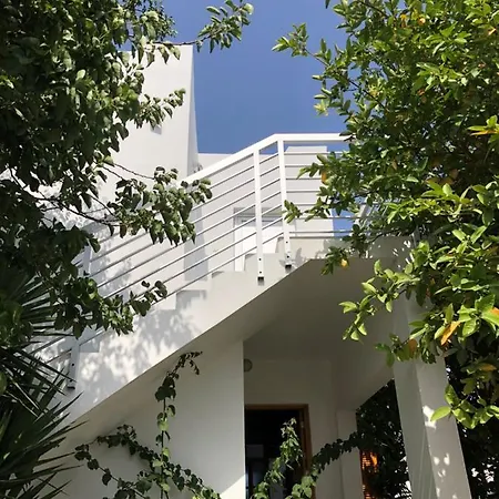 Katalimata Court شقة