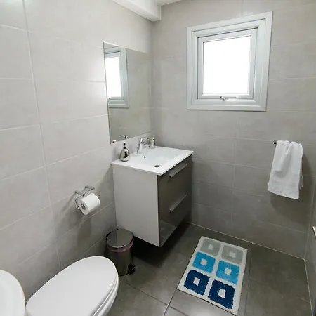 Katalimata Court شقة أيا نابا