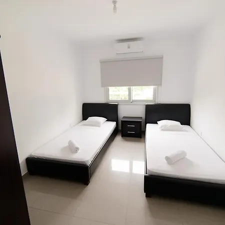 Katalimata Court شقة *