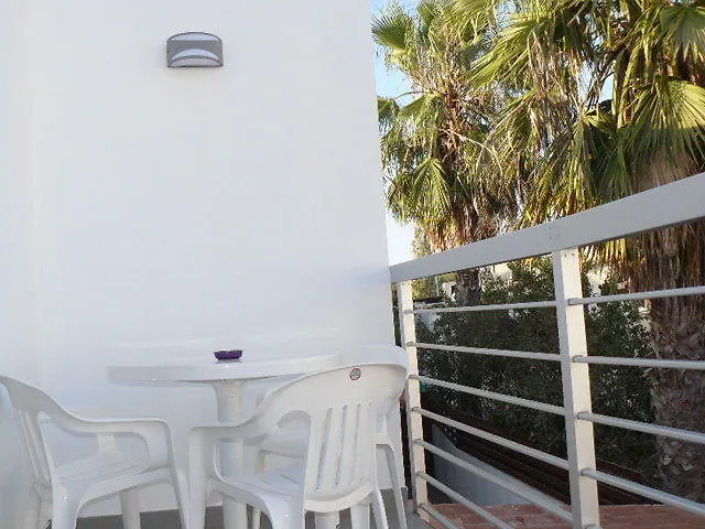 Apartamento Katalimata Court