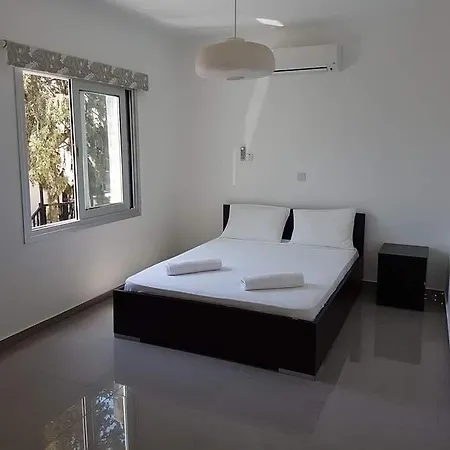 アパート Katalimata Court アヤナパ